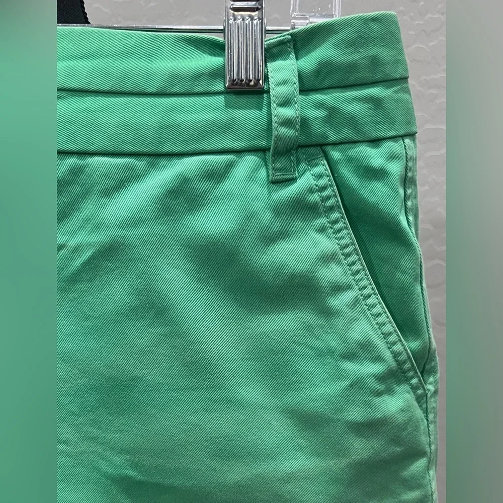 J Crew Size 8 Chino green cotton shorts